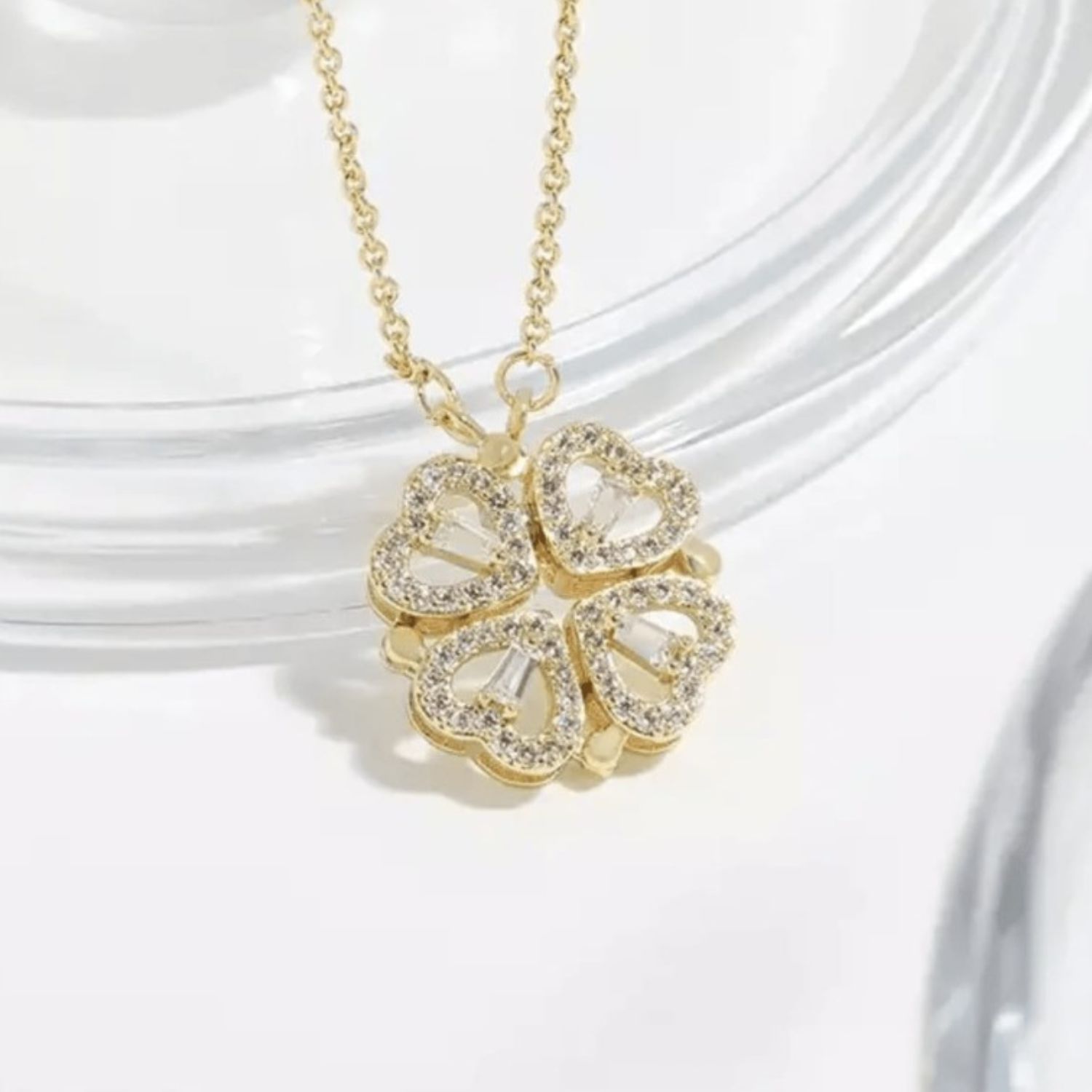 Heart Clover Magnetic Necklace Silver - Image 3