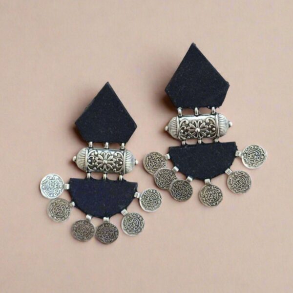 Rainvas Black and silver heavy earrings for women